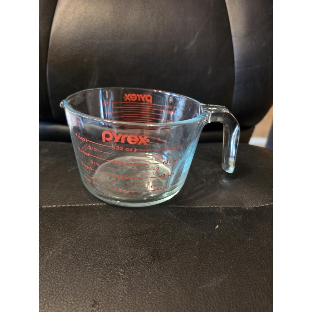 Vintage Pyrex 4 Cup Glass Measuring Cup 1 Quart 32 oz Clear Red Lettering USA